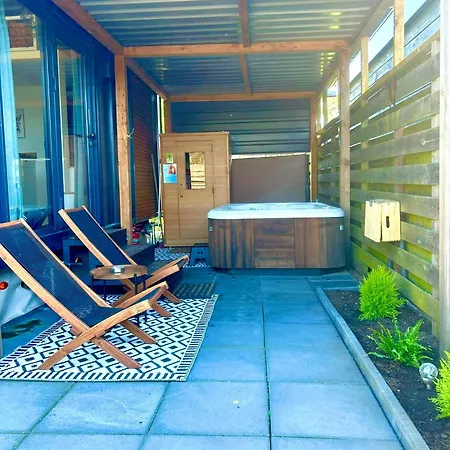 Tiny House With Sauna & Jacuzzi Near Amsterdam *