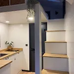 Hébergement de vacances Tiny House With Sauna & Jacuzzi Near Amsterdam