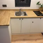 Hébergement de vacances Tiny House With Sauna & Jacuzzi Near Amsterdam *