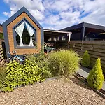 Tiny House With Sauna&jacuzzi Near Amsterdam Vakantiehuis
