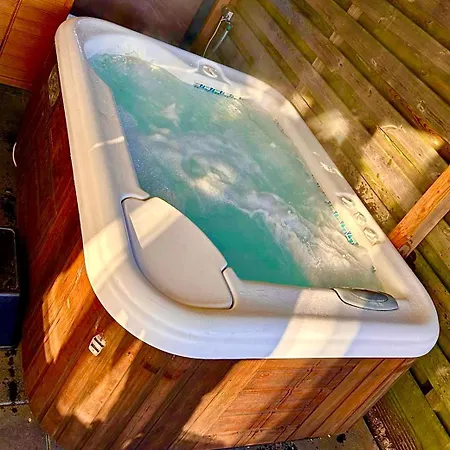 Tiny House With Sauna & Jacuzzi Near Amsterdam *