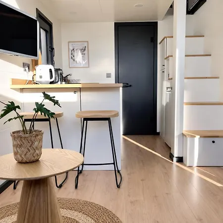 Holiday home Charming Tiny House With Private Jacuzzi, Sauna And Garden & Free Parking Between Amsterdam Haarlem And Schiphol Airport Vijfhuizen
