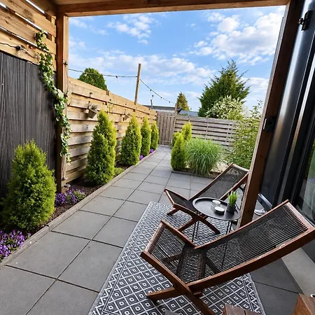 Holiday home Charming Tiny House With Private Jacuzzi, Sauna And Garden & Free Parking Between Amsterdam Haarlem And Schiphol Airport *