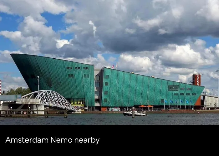 Tiny House With Sauna & Jacuzzi Near Amsterdam Vijfhuizen