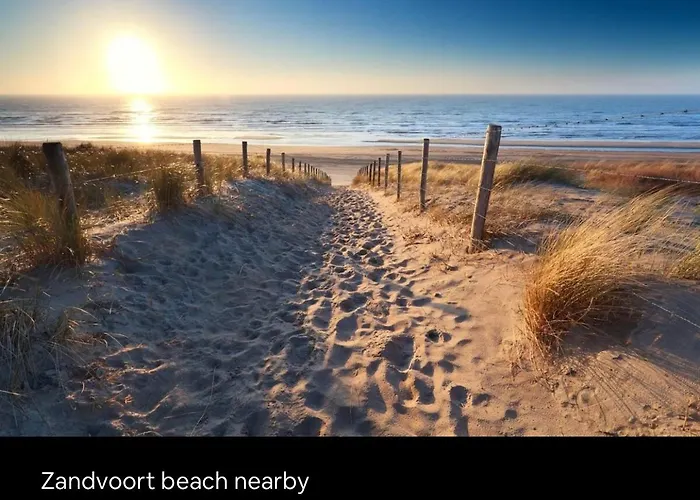 Hébergement de vacances Tiny House With Sauna & Jacuzzi Near Amsterdam *