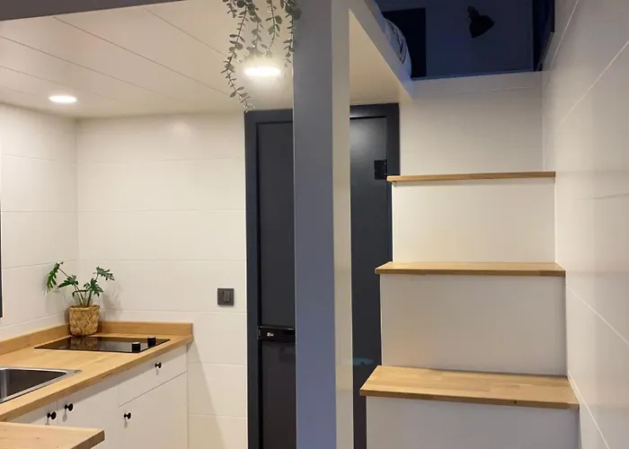 Hébergement de vacances Tiny House With Sauna & Jacuzzi Near Amsterdam