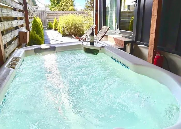 Tiny House With Sauna & Jacuzzi Near Amsterdam *