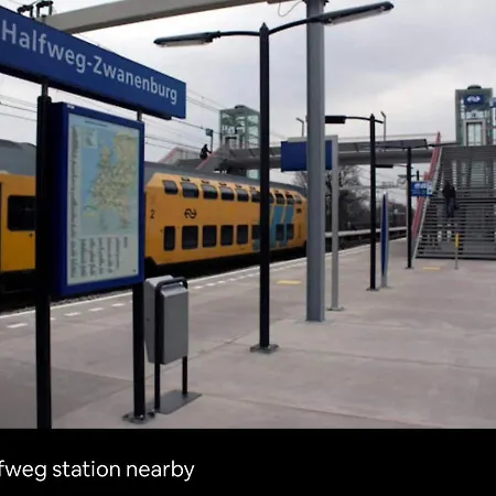 Tiny House With Sauna & Jacuzzi Near Amsterdam Vijfhuizen